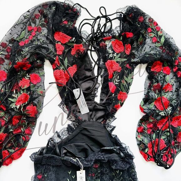 FOR LOVE & LEMONS Araceli Maxi Dress In Red Embroidered Floral NWT - Picture 10 of 12